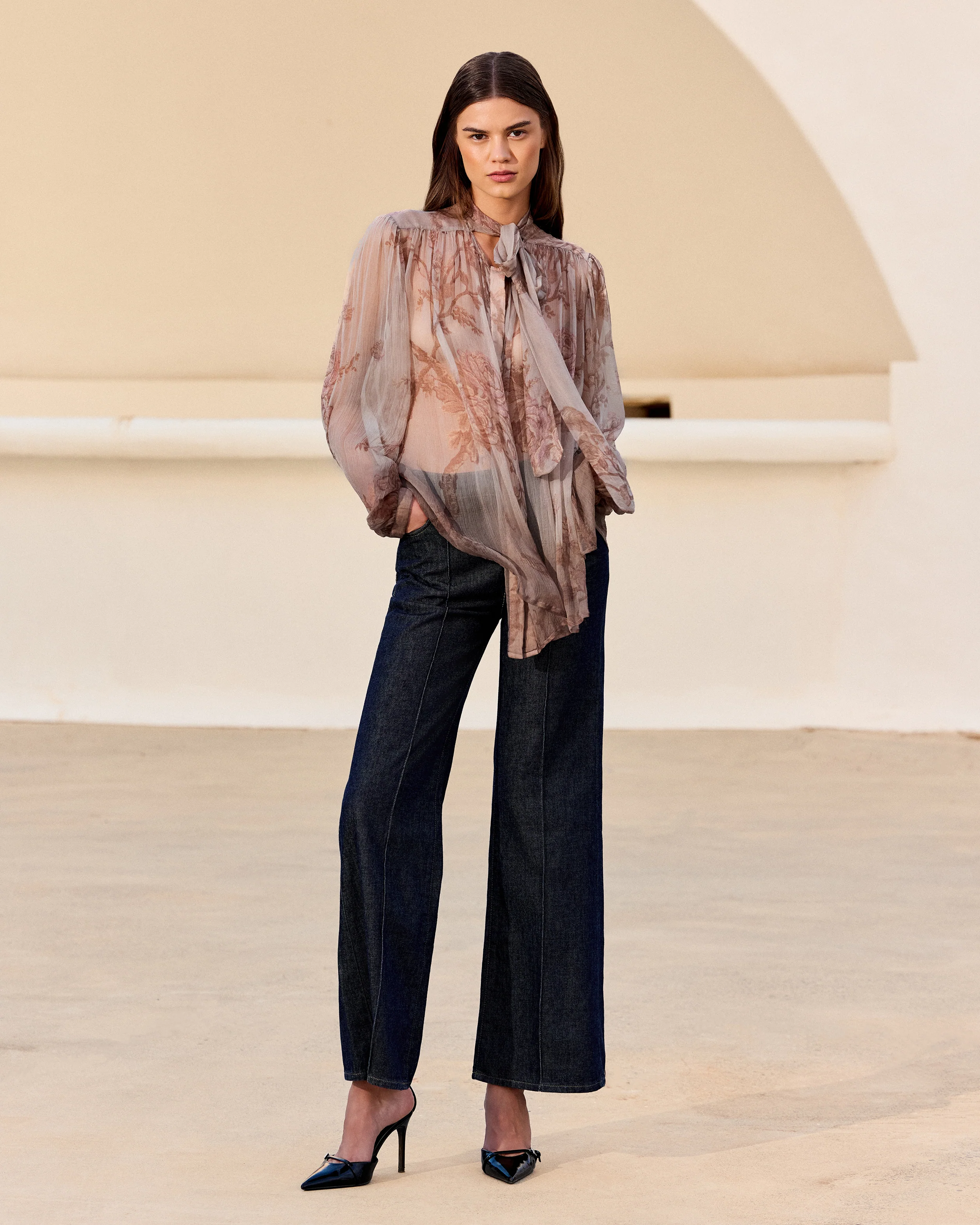 Blouse Game - Beige - Image 4