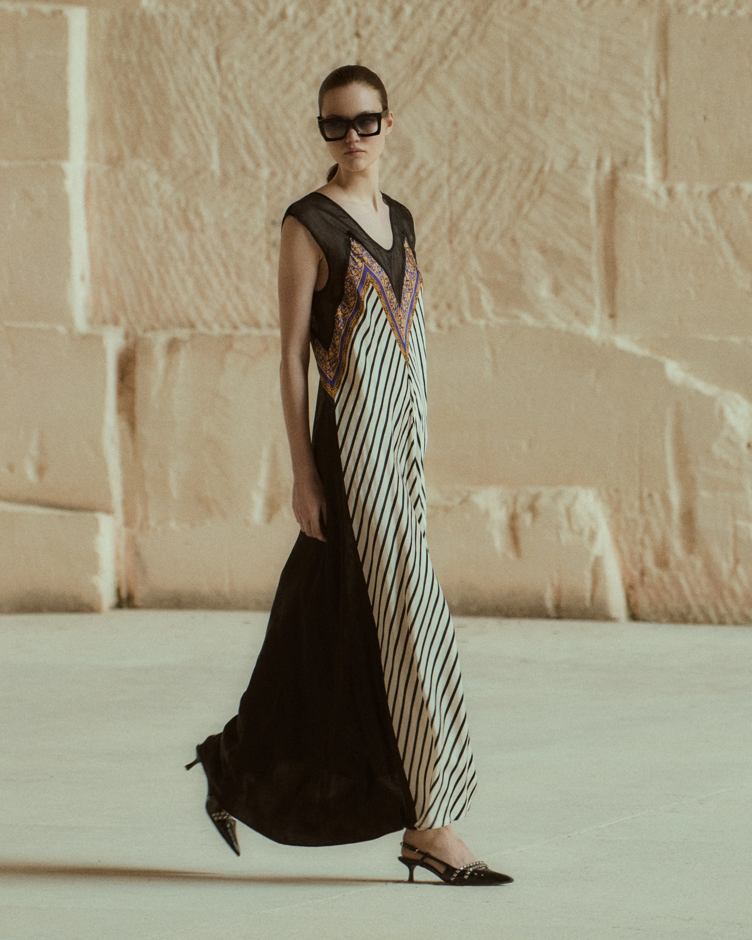 Robe Capri - Noir - Image 3