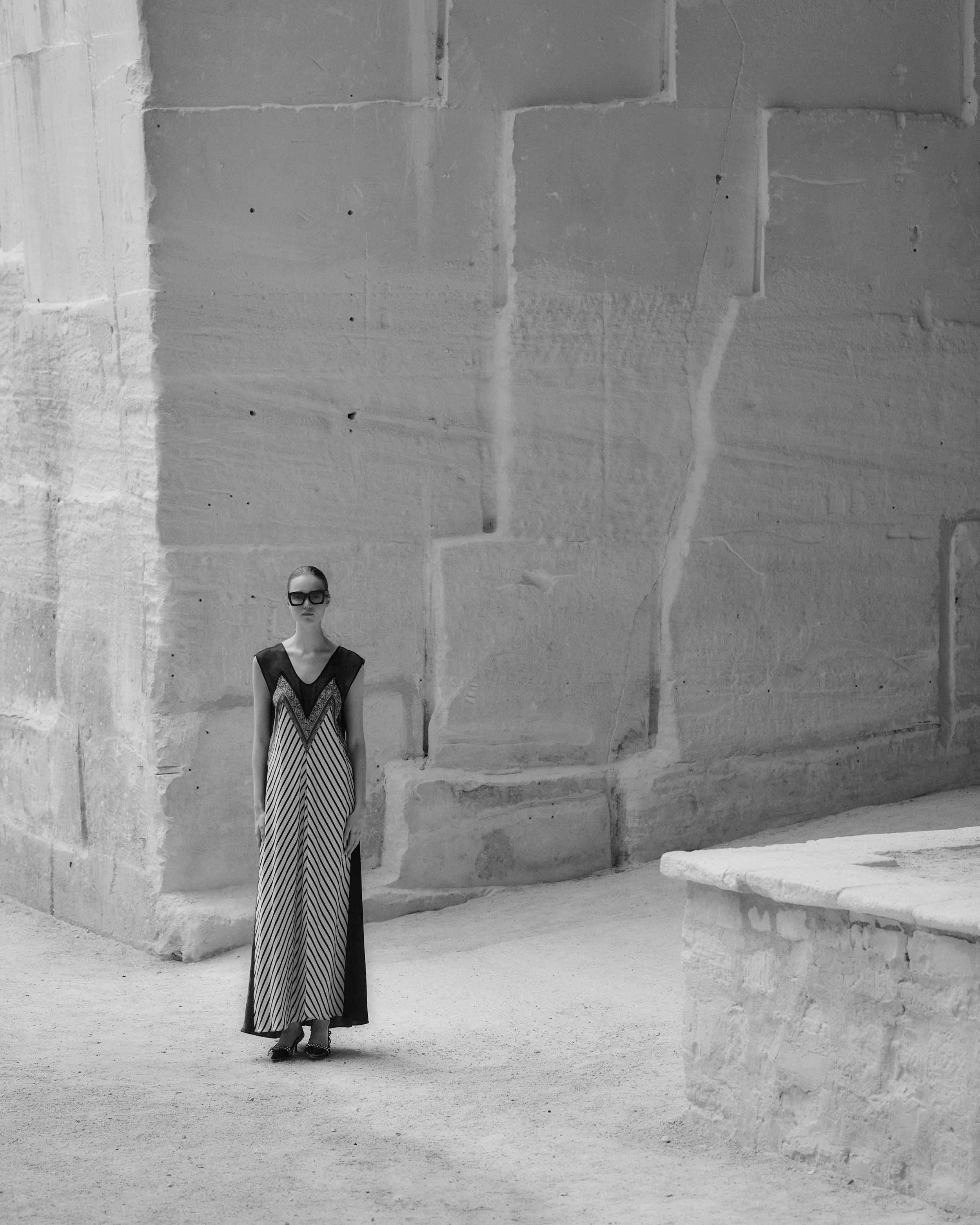 Robe Capri - Noir - Image 4
