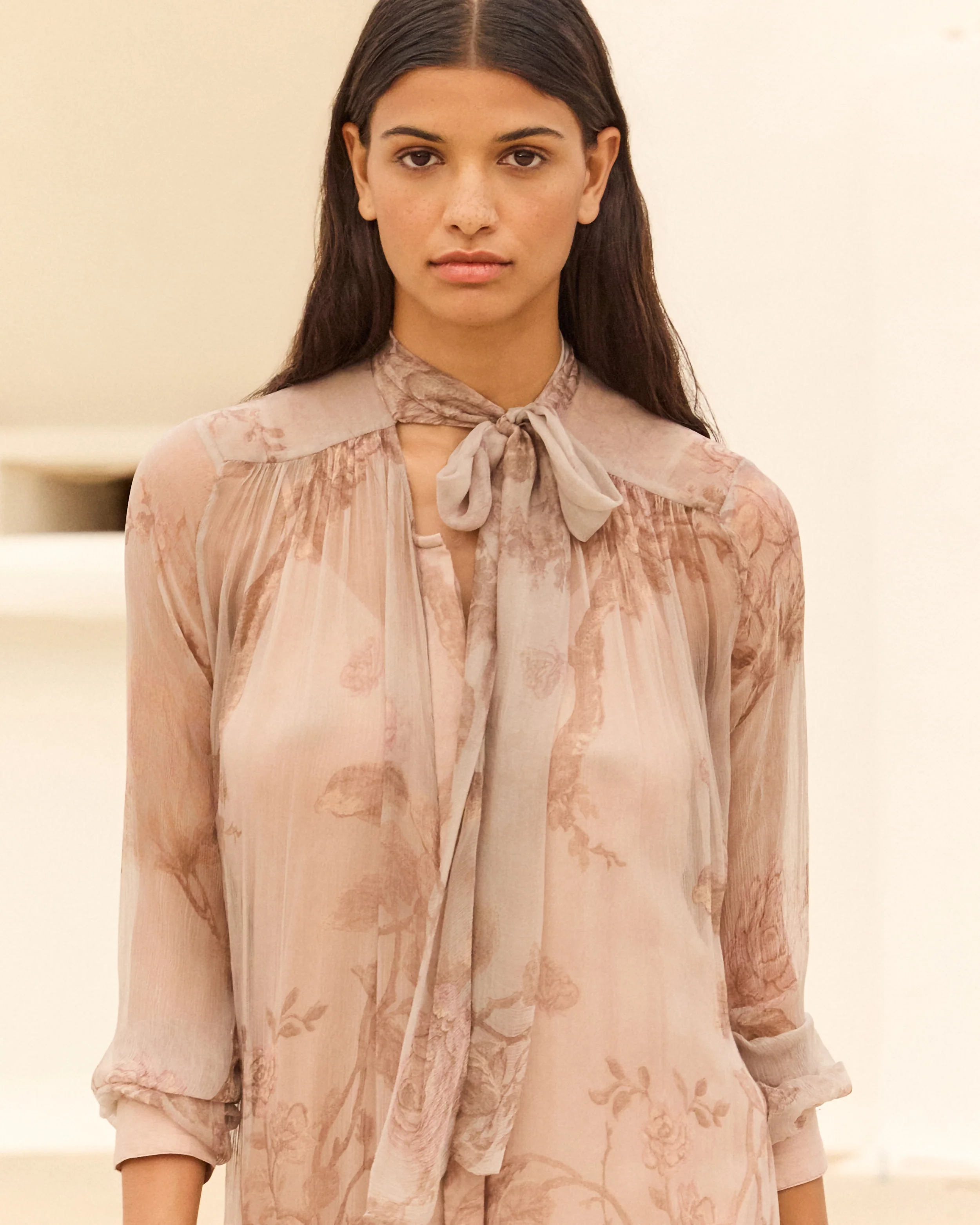 Robe Grace - Beige - Image 3