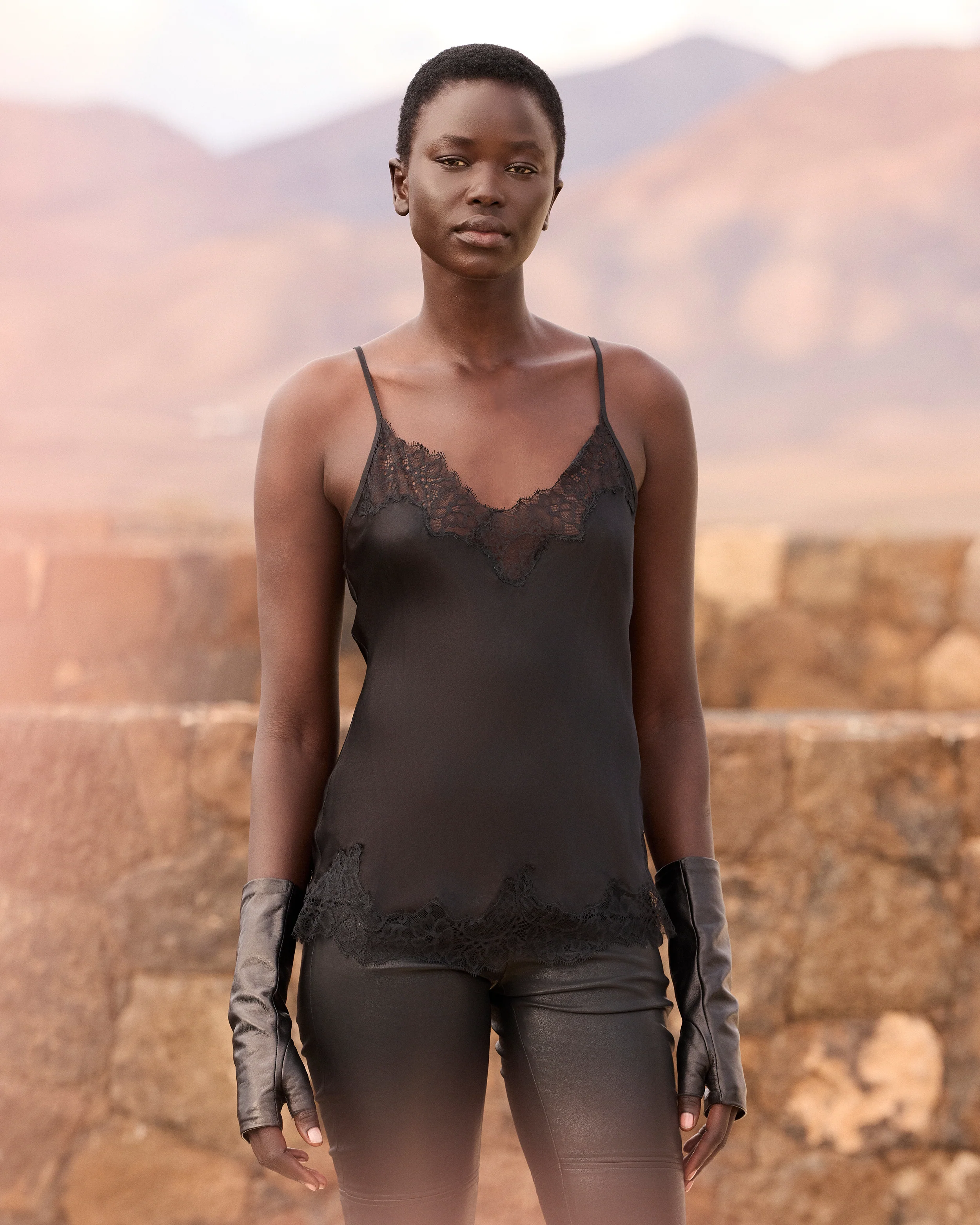 Top Blavia - Noir - Image 2