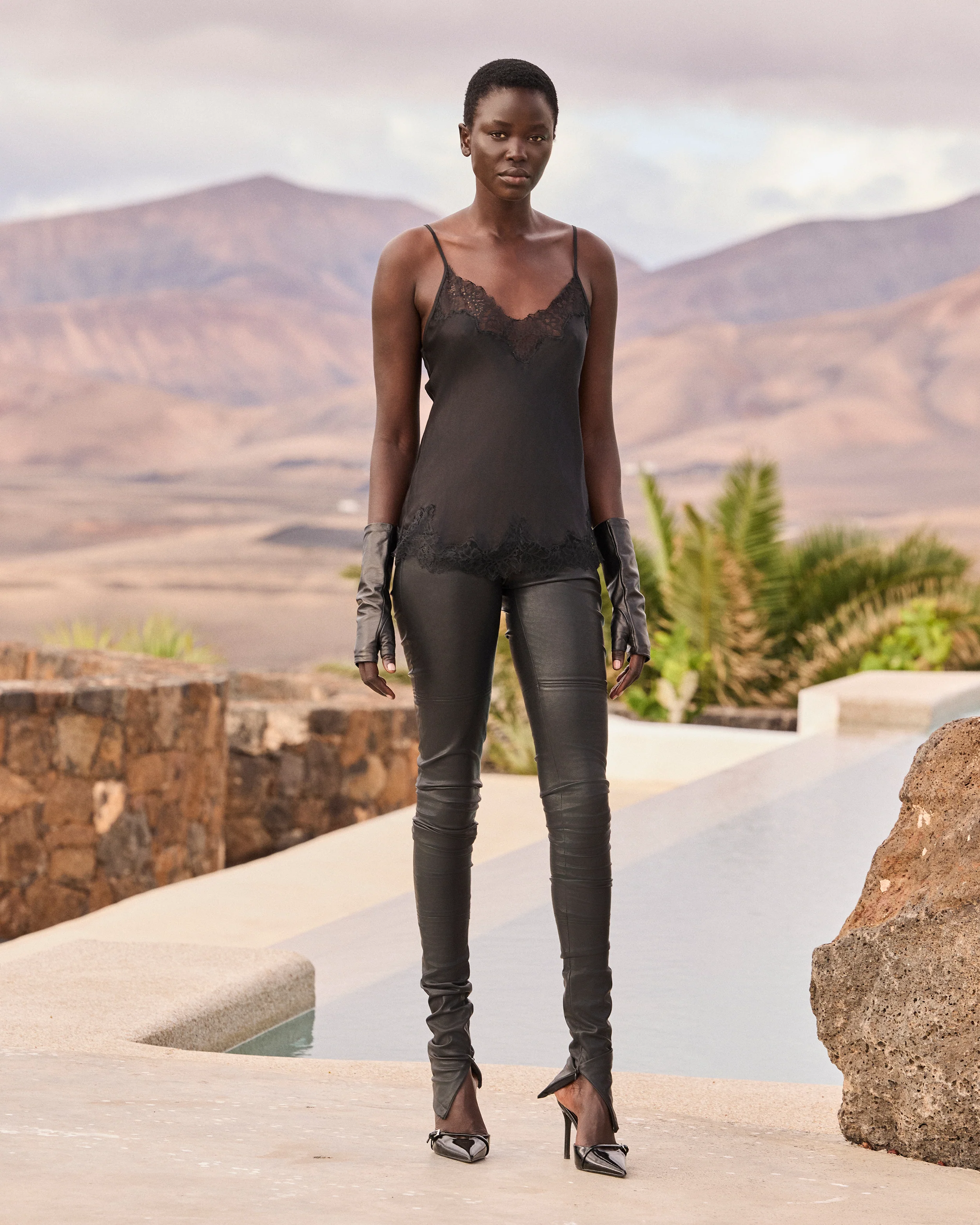 Top Blavia - Noir - Image 5